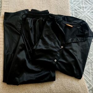 Laina Rauma Club Bed Set size Small in Black